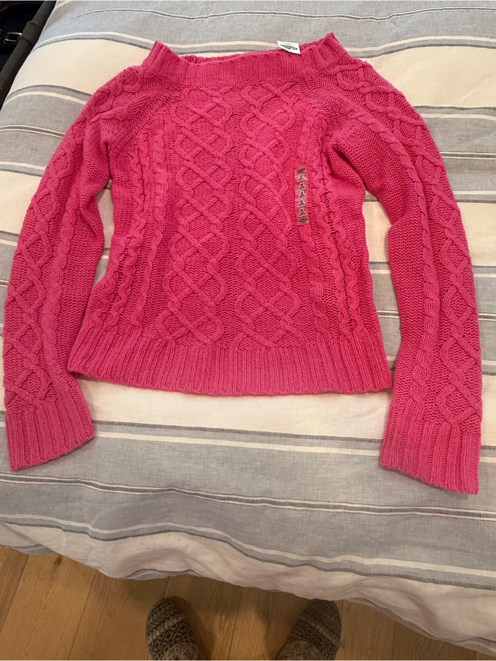 Old Navy Pink Cable-Knit Crewneck Sweater